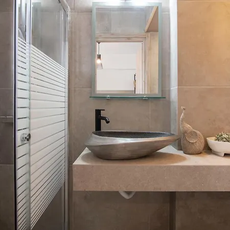 Amarylis Beachfront *