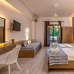 Amarylis Beachfront Αμμούδι