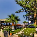 Διαμέρισμα Amarylis Beachfront *