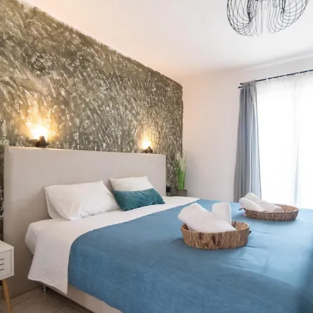 Lejlighed Amarylis Beachfront *