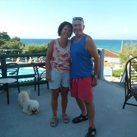 Apartment Amarylis Beachfront Studios