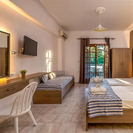 Amarylis Beachfront Амуди