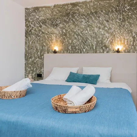 Lejlighed Amarylis Beachfront