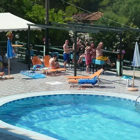 Апартаменты Amarylis Beachfront Амуди
