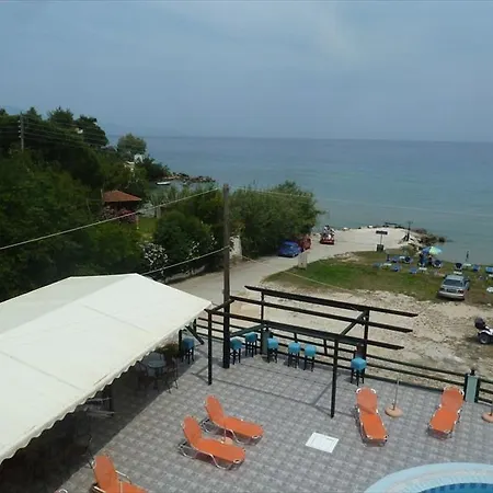 Amarylis Beachfront Апартаменты Амуди